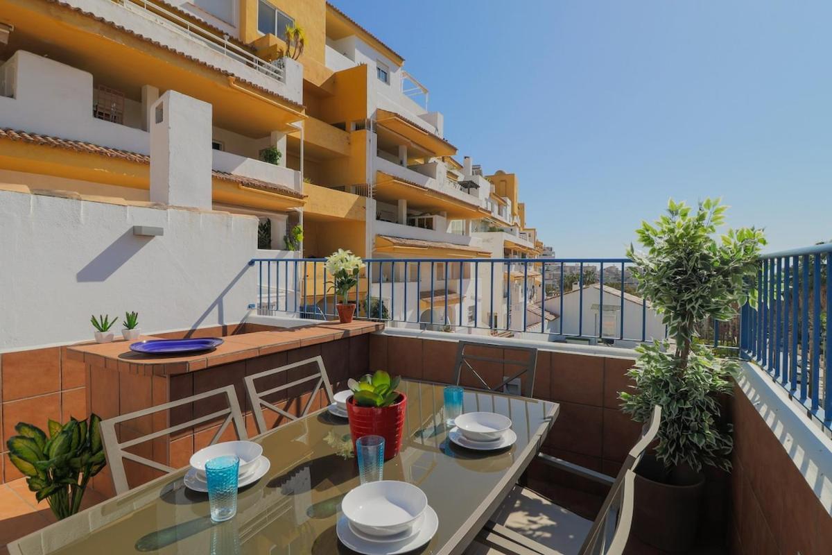 C43 - Family House With Terrace And Shared Pool Villa Benalmádena Buitenkant foto